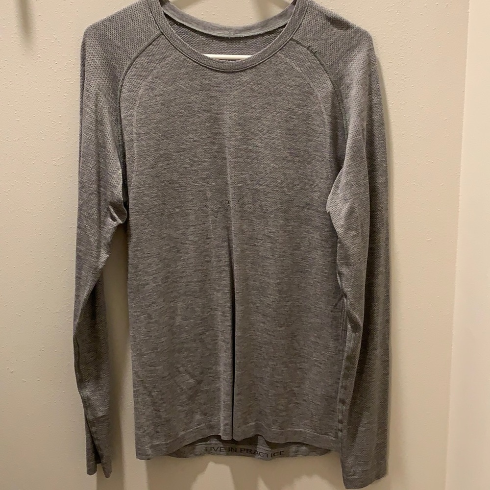 Men’s long sleeve lululemon t shirt